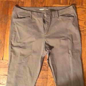 Old Navy Women’s Pixie Chinos Gray